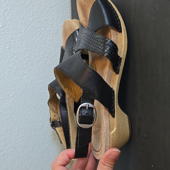 Dansko Black Sandals Size 37 - Picture 2 of 9